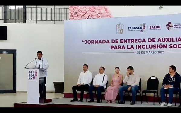 Entregan 420 auxiliares auditivos en Tabasco para fortalecer la inclusión social