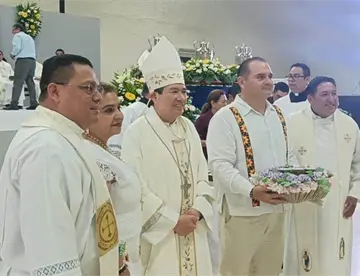 Lleven el suave aroma de Cristo a todas partes pide Obispo en Misa Crismal