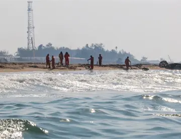 Derrame de hidrocarburo sí afecta a pescadores en Tabasco, afirma líder de la cooperativa en Centla