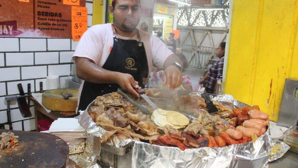 El Taco Tabasqueño: Historias, sabores y la parada obligatoria en el Pino Suárez