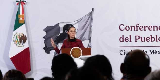 Sancionan a funcionaria que se asoleó en ventana de Palacio Nacional