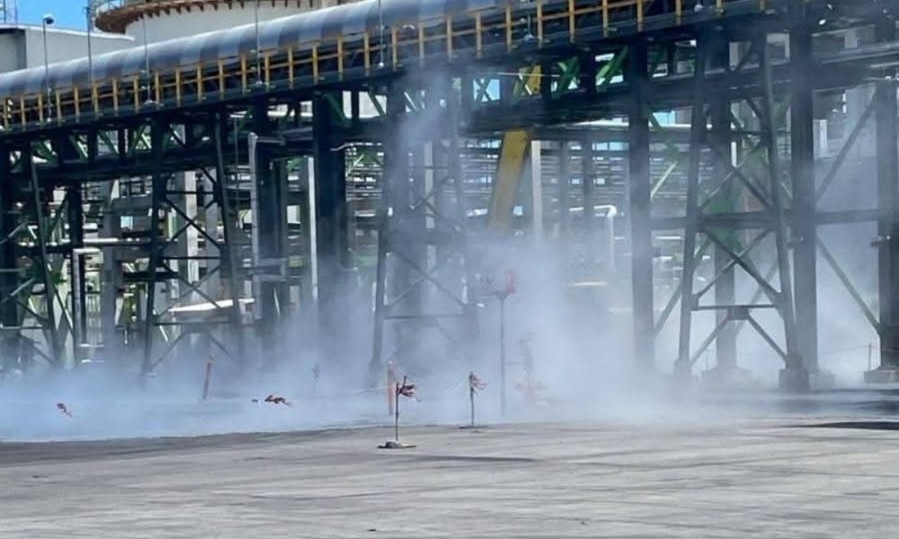 Pemex descarta contingencia; Refinería Olmeca opera con normalidad