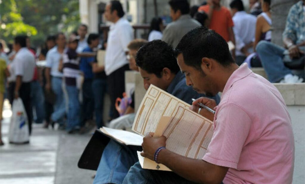 Empleo formal en México baja 8.4% en el primer trimestre de 2026