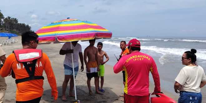 Ante condiciones adversas, en playas de Paraíso tenemos bandera roja