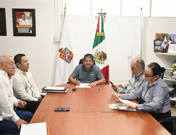 Donan al Ayuntamiento de Paraíso terreno para reubicar escuelas aledañas a la Refinería