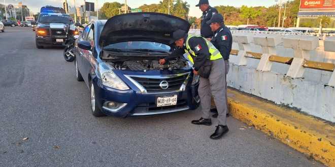 Policía Estatal de Caminos brinda auxilio y garantiza la vialidad