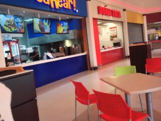 A Takear! Sendero Food Court