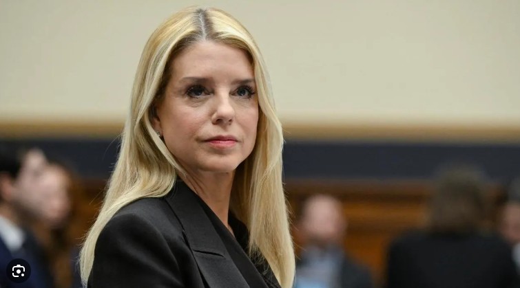 La ex fiscal general de Trump desafía al Congreso y no comparecerá por el caso Epstein