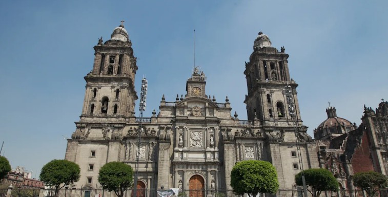 La Iglesia católica mexicana critica iniciativa de ley para redefinir la «muerte digna»