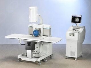 Dr. Adolfo De Alba Mayans, Urólogo