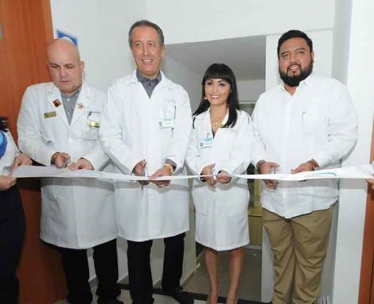Dr. Gerardo Izundegui Ordóñez, Cirujano pediátrico