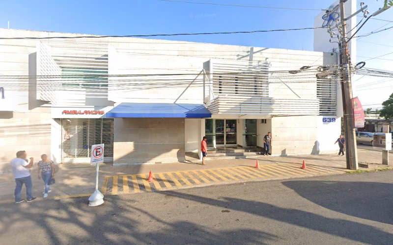 Dr. Roberto De La Cruz Fernandez