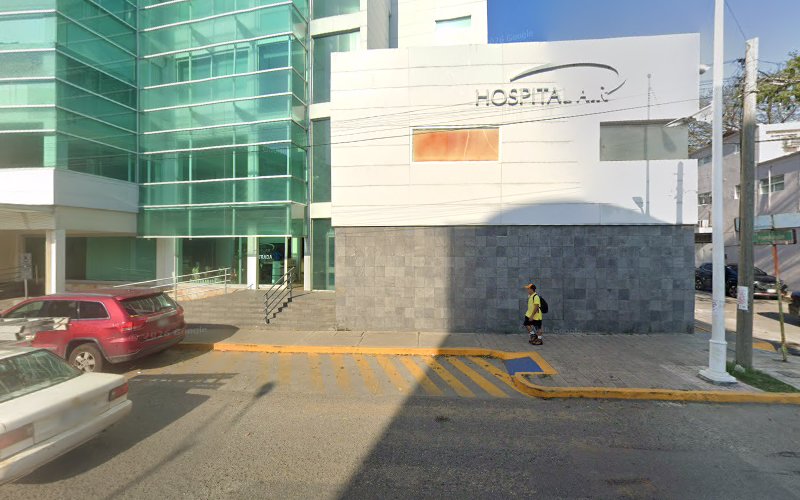 Dra. Carmen Ma. Vania Osorio Rosales, Pediatra