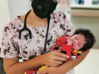 Dra. Leidy Laura Metelin de los Santos, Neonatólogo