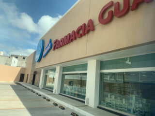 Farmacias Guadalajara. Sucursal Atasta.