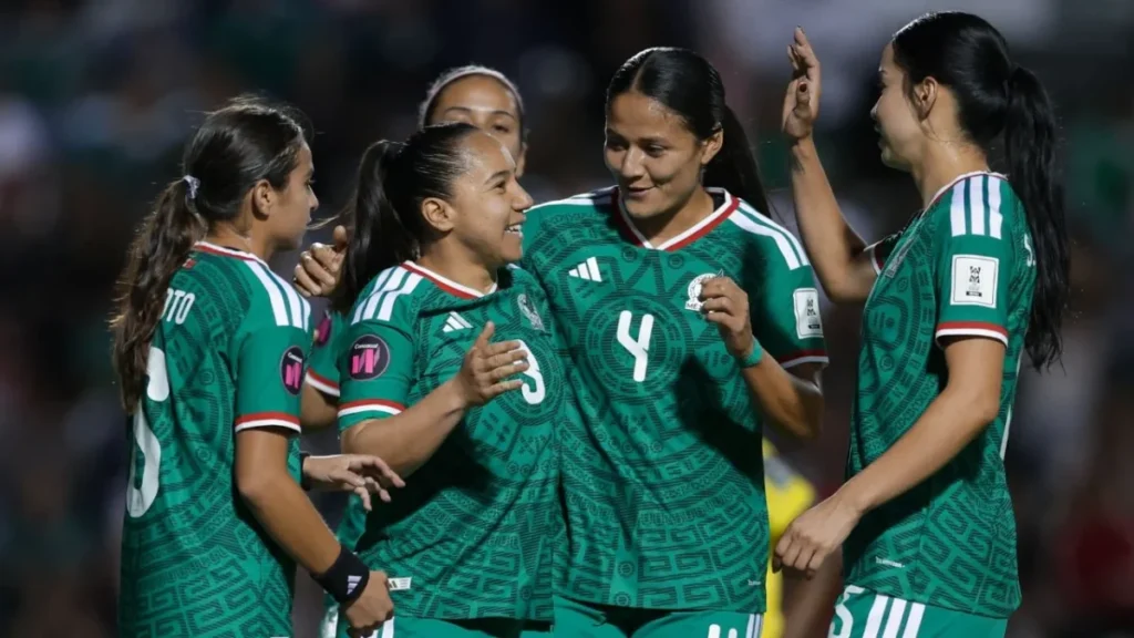 México Femenil golea 9-0 y se acerca a la clasificación