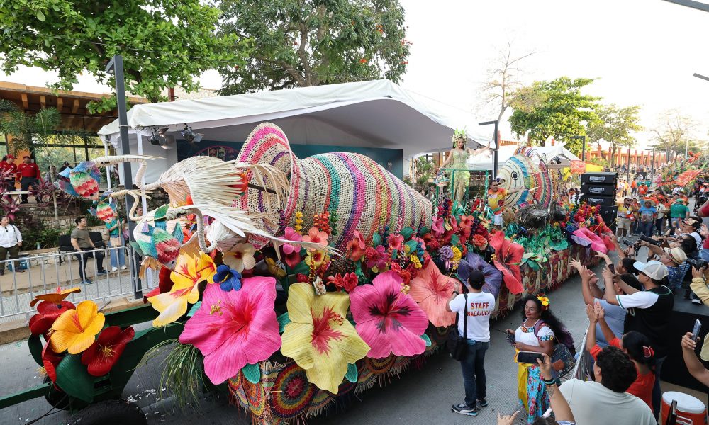 Desfile de colores, tradición y orgullo: Carros Alegóricos 2026 hace vibrar a tabasqueños
