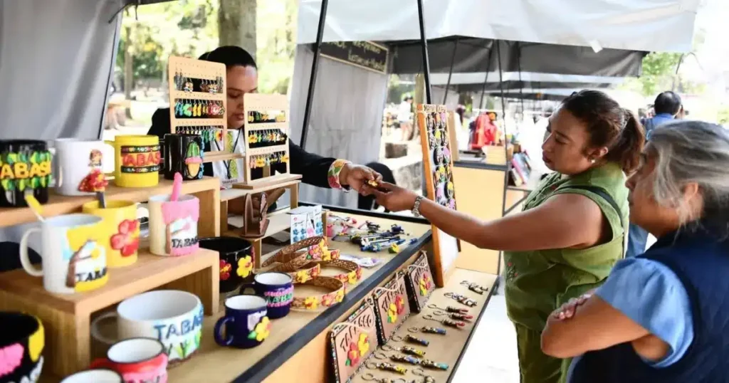 Tabasco rompe récord nacional de asistencia en los pinos