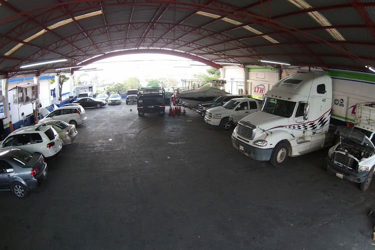 Taller Eléctrico Automotriz «Cruz»