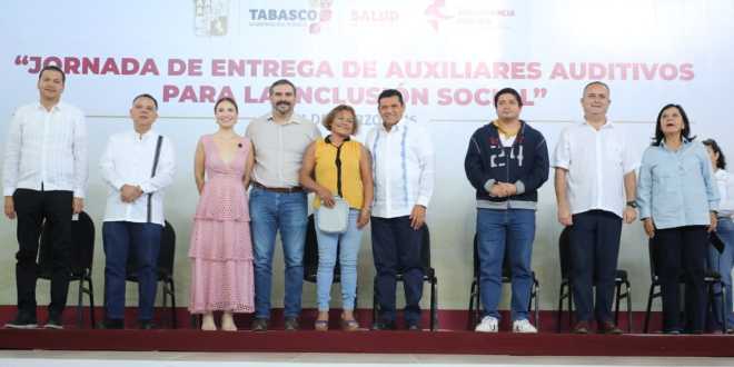 Gobierno del Pueblo escucha a quienes no pueden oír y les devuelve los sonidos de la vida al entregarle aparatos auditivos