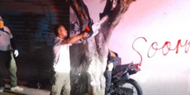 Un joven motociclista sufrió un aparatoso accidente vial en la colonia Buena Vista, Cuernavaca