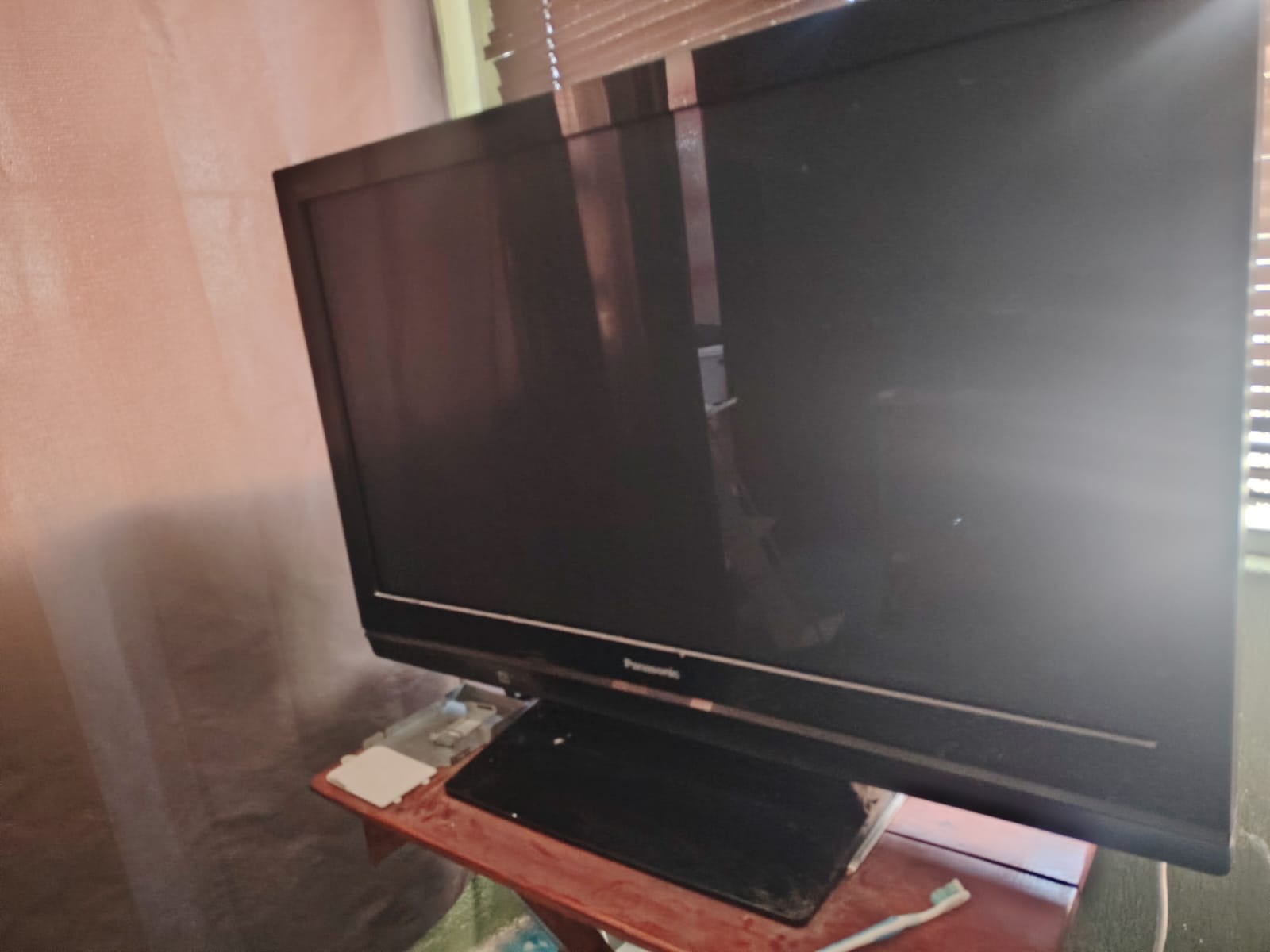 Televisión Panasonic 42 Pulgadas Plasma TH-42PX80X — Con control original