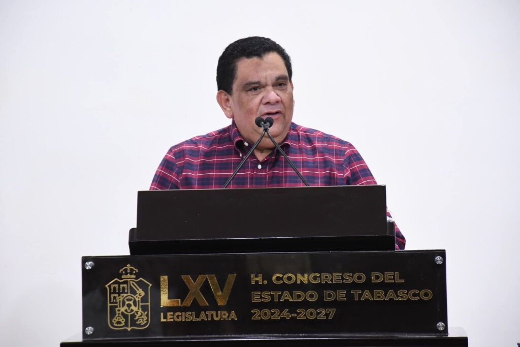 Propone Javier Cabrera regular y medir el consumo de agua en el sector agrario