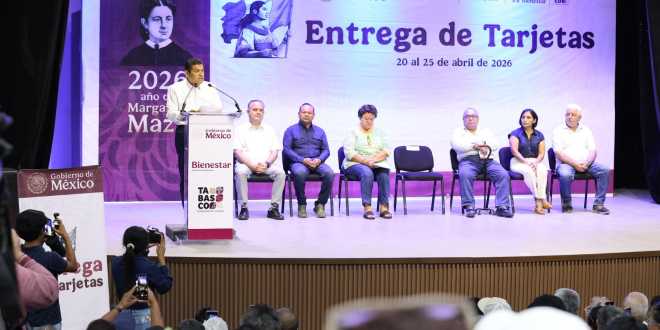 Reciben 407 adultos mayores y mujeres de Cárdenas tarjetas de la Pensión Bienestar