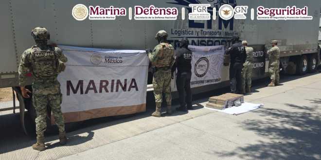 En Colima, autoridades federales aseguran 60 kilos de cocaína ocultos en las paredes de un tractocamión