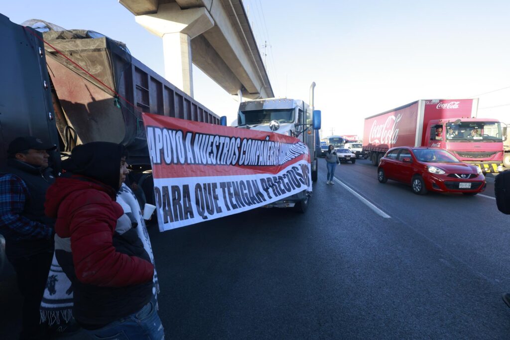 Gobierno Federal asegura que “no existe razón” para bloqueos de transportistas