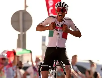 El mexicano Isaac del Toro lidera al Emirates –XRG en la Itzulia