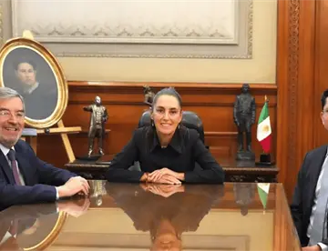 De la Fuente deja la SRE por razones de salud; Sheinbaum propone a Roberto Velasco para asumir
