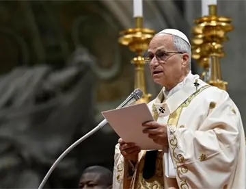 Papa exhorta a la Iglesia a estar alejada de la prepotencia