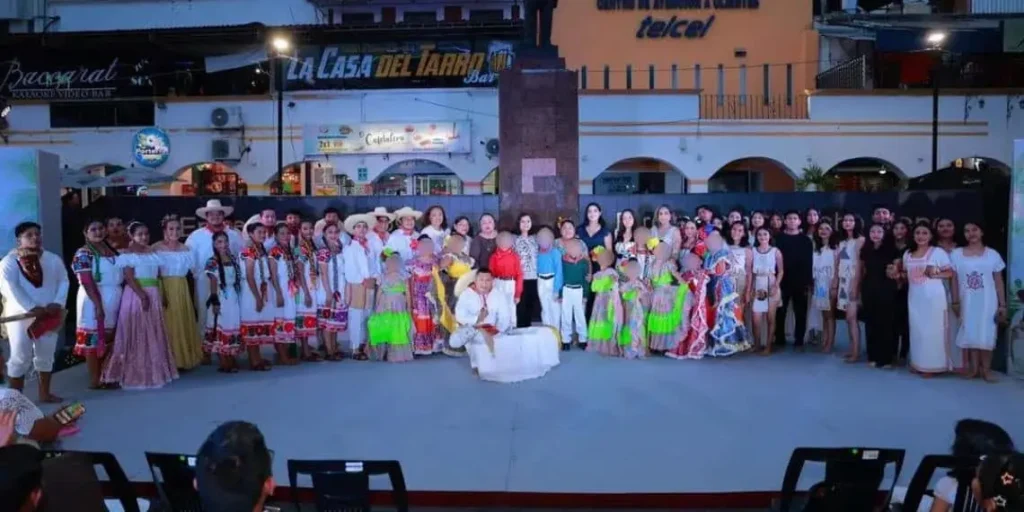 Reconocimiento al Ballet Folclórico Chontalitos