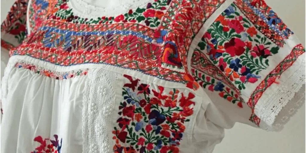 Protección legal a bordados de Chilac: identidad cultural en riesgo