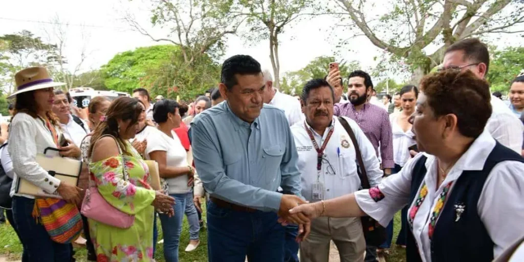 Javier May cierra gira 2026 en Centros Integradores