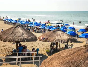 Ayuntamiento de Paraíso reporta visita de más de 5 mil turistas a playas