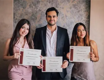 Universitarios tabasqueños se coronan en el Torneo Internacional de Simuladores de Negocios