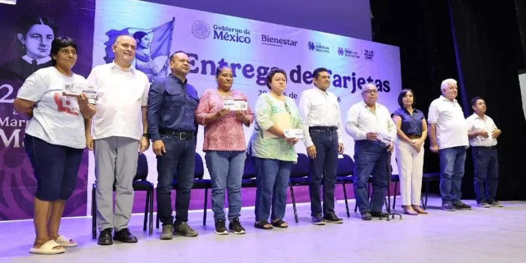 Programas sociales y obras públicas en Tabasco