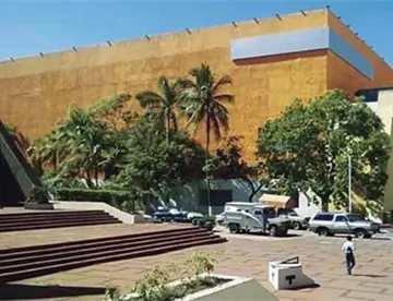 Finanzas detallará venta del Centro de Convenciones y gimnasio de La Choca: Segotab