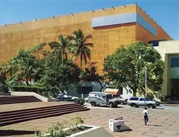Denuncia PRD local que gobierno quiere vender el Centro de Convenciones Tabasco 2000