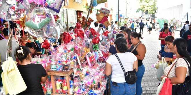 Reactivan ventas niños y mamás