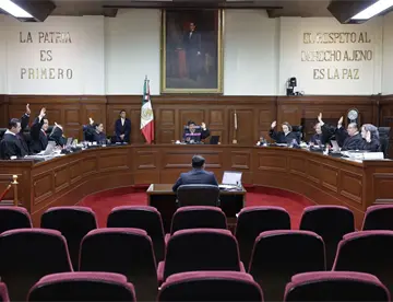 Avala SCJN que UIF pueda congelar cuentas sin la orden de un juez