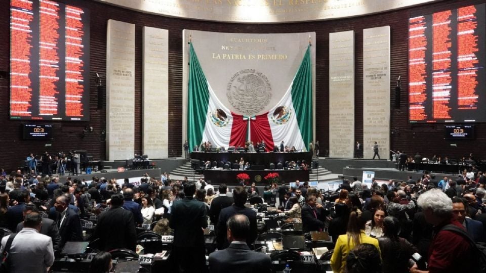 Diputados declaran constitucional el Plan B electoral de Sheinbaum tras aval de 19 congresos