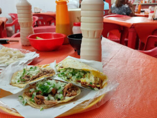 Taquería La Vaca Vieja