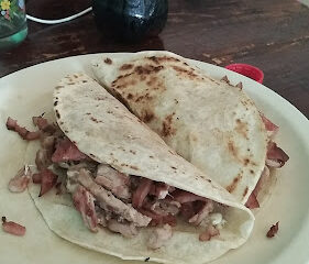 Tacos Y Tortas Super Choco