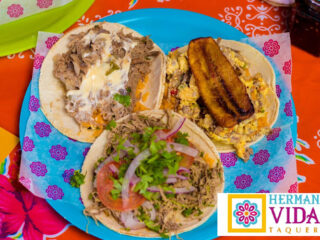 \”Taqueria Hermanas Vidal\”