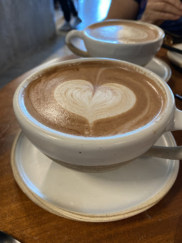 LAUT Communal Coffee. USUMA