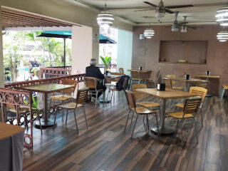 LA TERRAZA CAFETERÍA