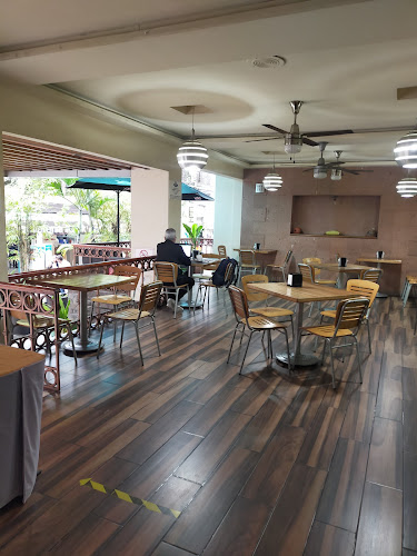 LA TERRAZA CAFETERÍA